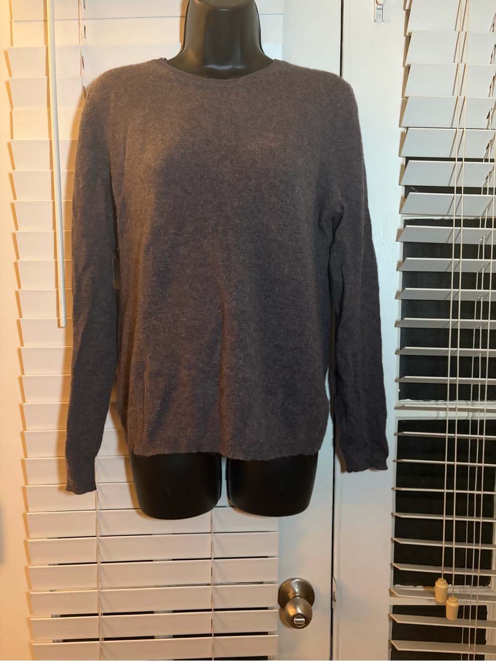 100% Cashmere Tahari Sweater
